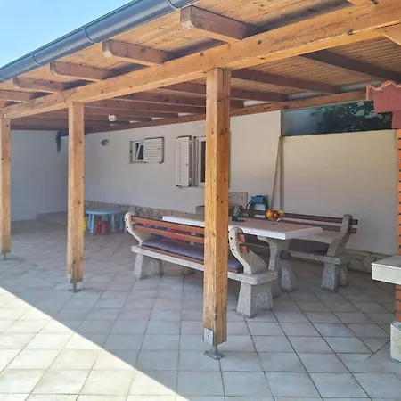 Hidden Hill By Interhome Vakantiehuis Lopar