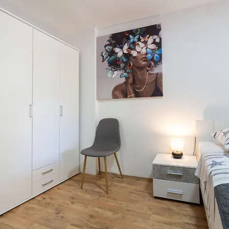 Vakantiehuis Hidden Hill By Interhome